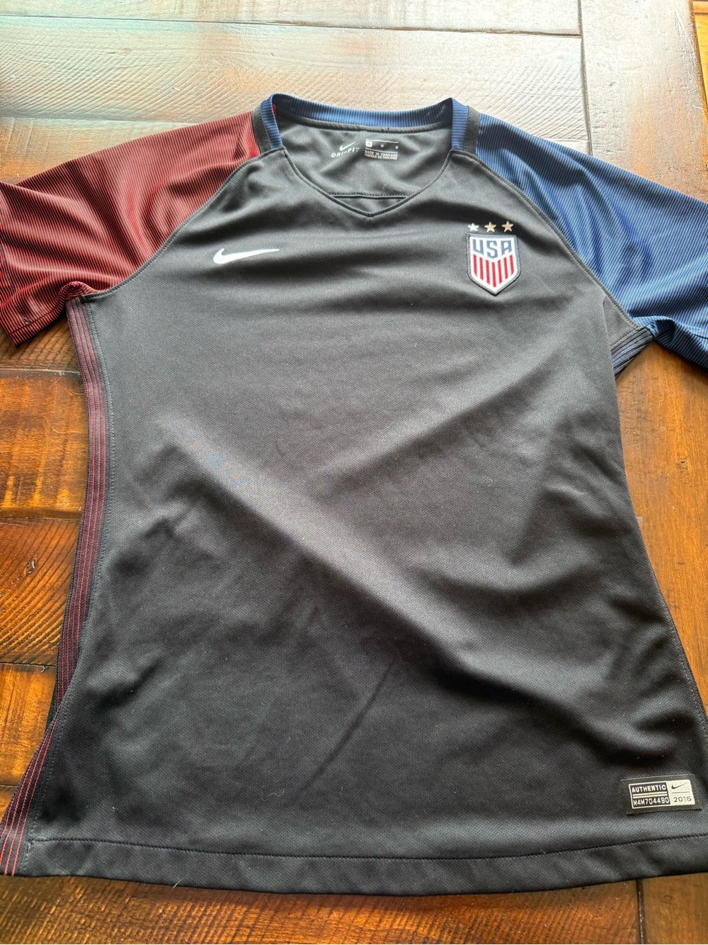 Nike USA Soccer Jersey - Black with Red & Navy Sleeves 2016 away - Picture 1 of 4